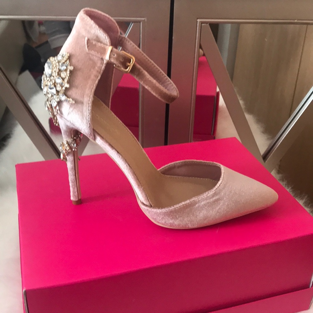 Suede heels pink